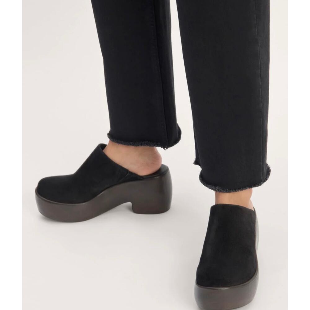 Everlane The Wooden Puffa Clog